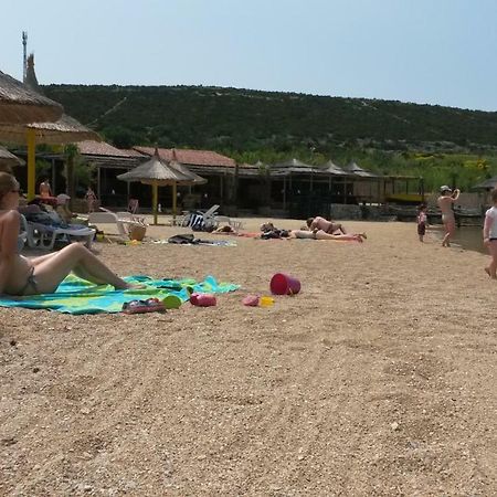 Appartamento Novalja Centar Esterno foto