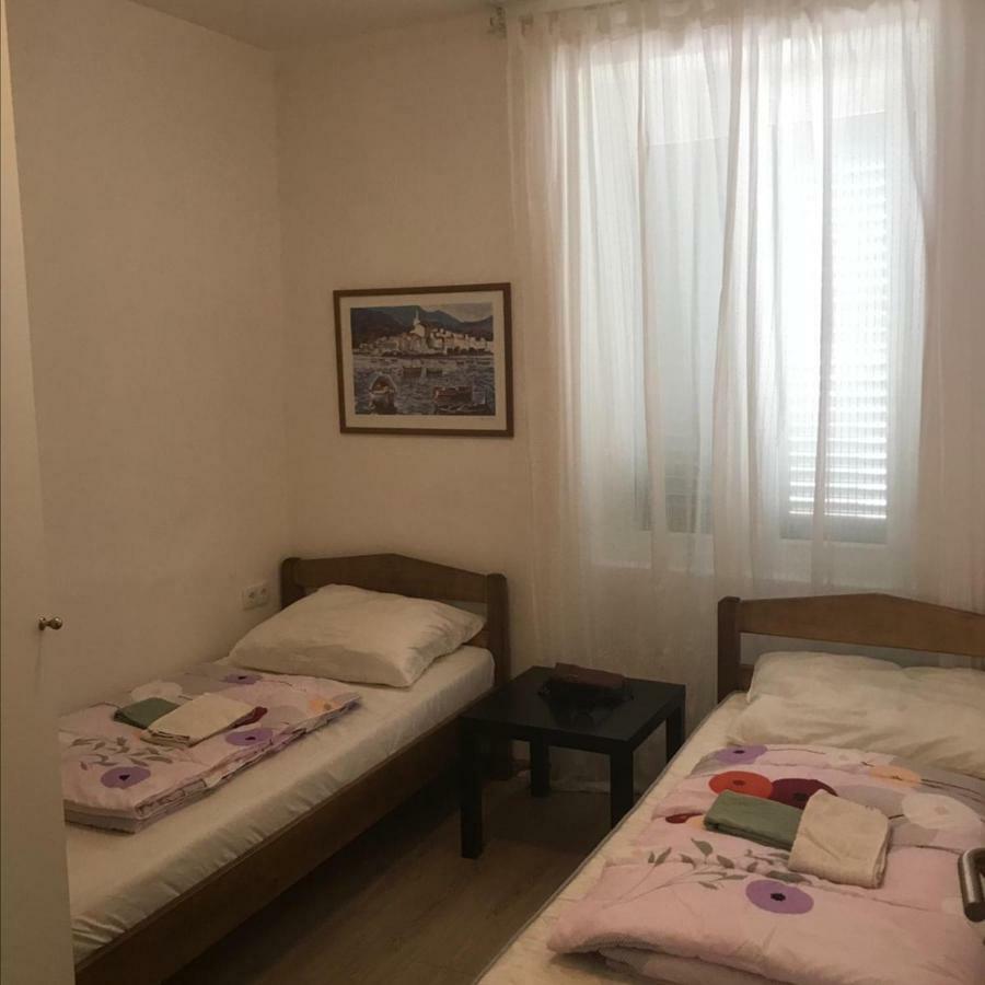 Appartamento Novalja Centar Esterno foto